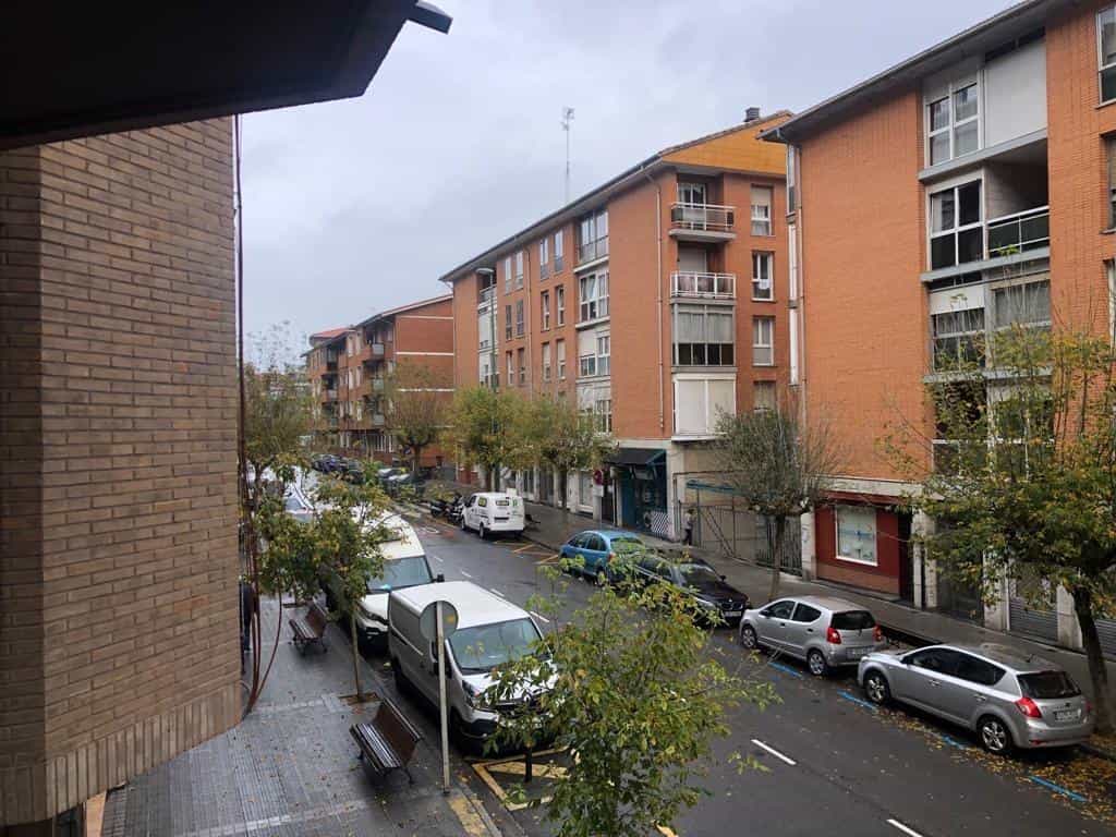 Condominium in Algorta, Baskenland 12403227