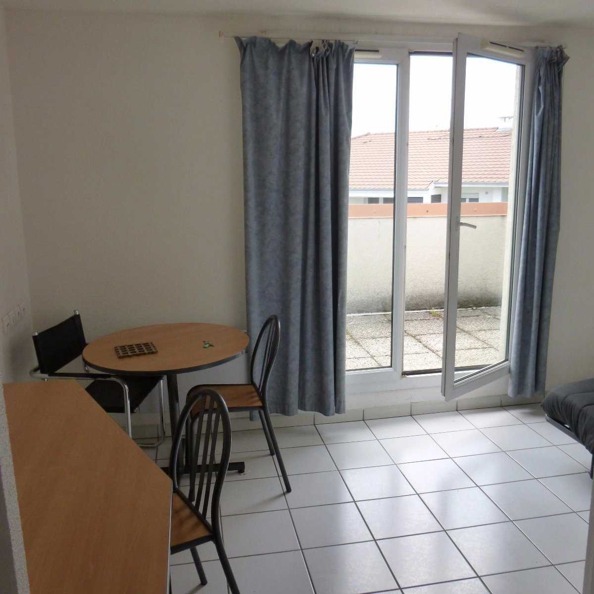 Condominium in Meylan, Auvergne-Rhone-Alpes 12404385
