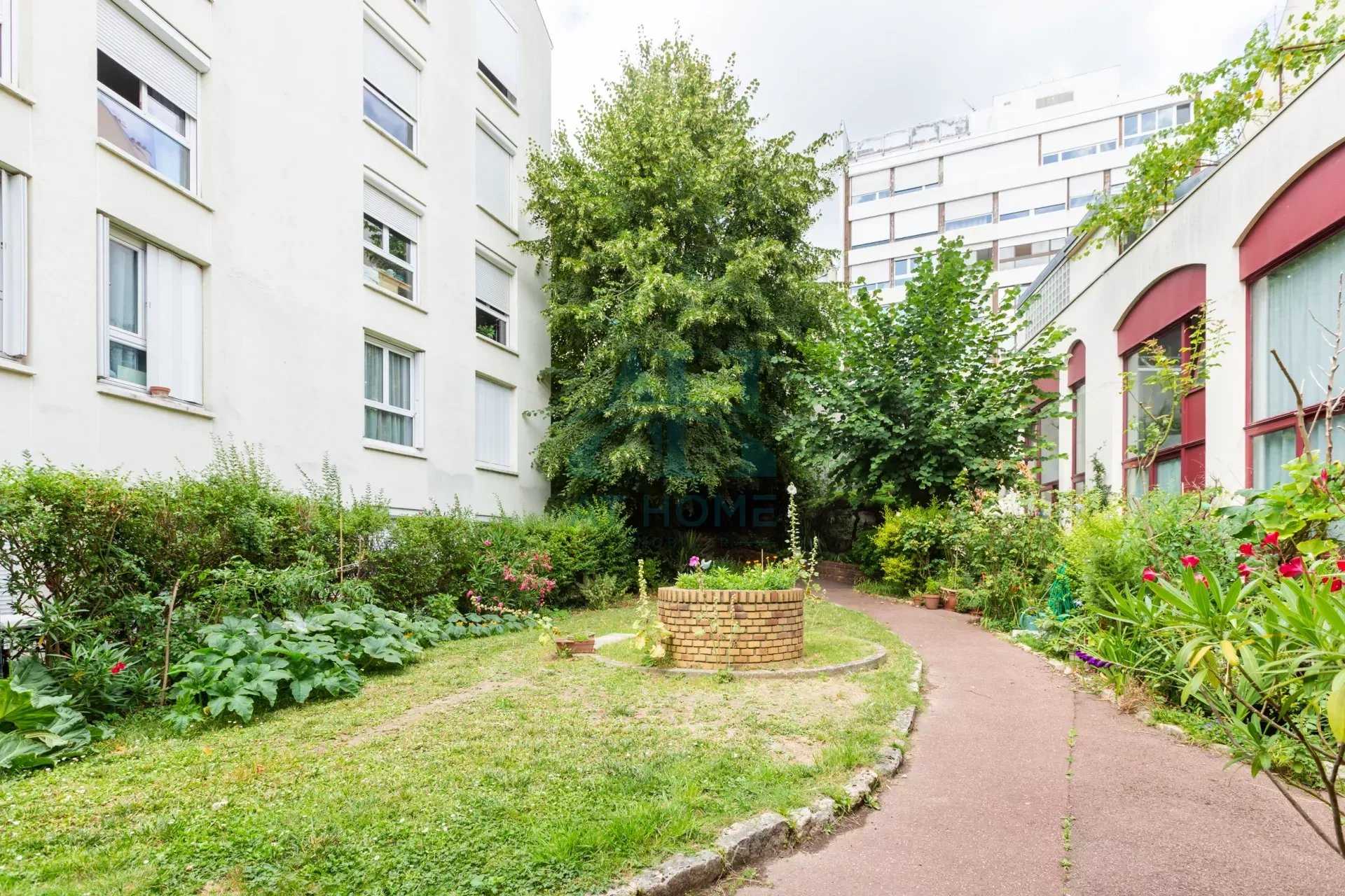 公寓 在 Paris 10ème, Paris 12404459
