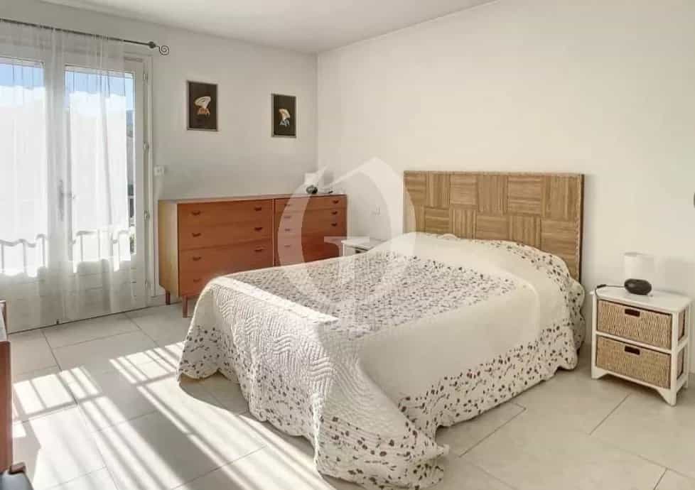 Casas Múltiplas no Sainte Maxime, Provença-Alpes-Costa Azul 12404462