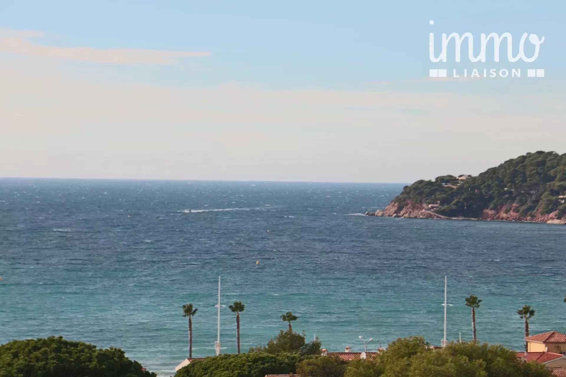 Residential in Six-Fours-les-Plages, Var 12404527
