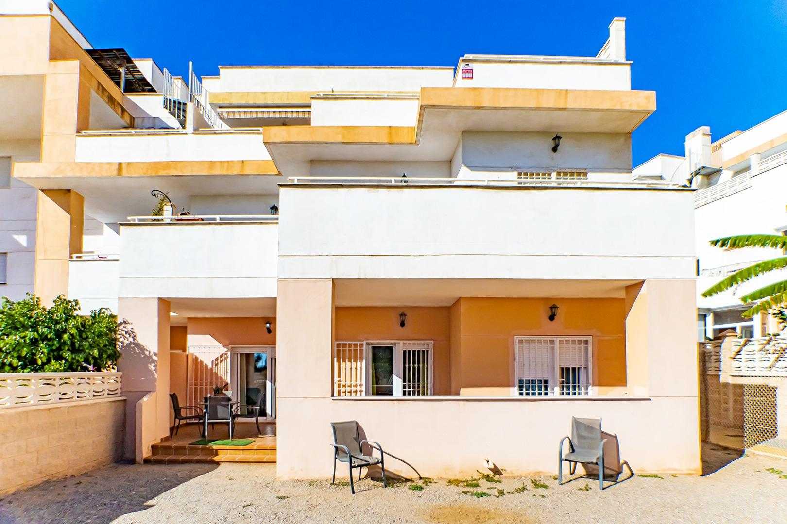 Condominium in El Alquian, Andalusia 12404723