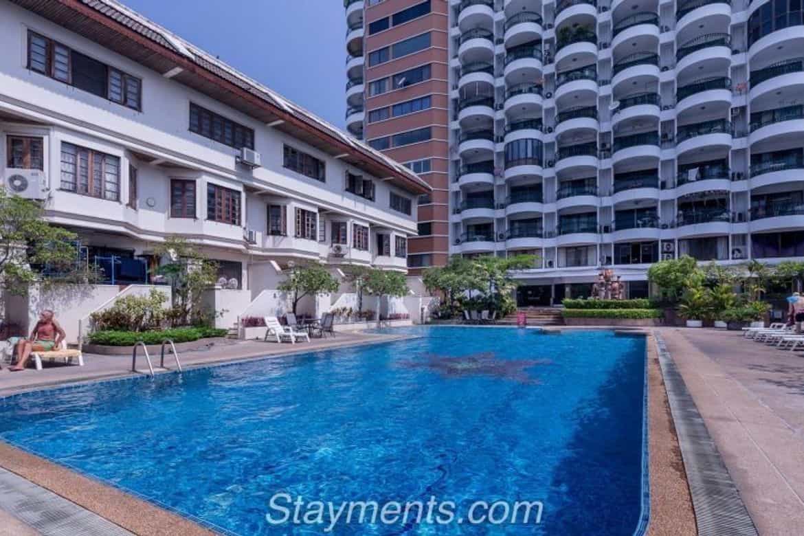 Condominium in Ban Chang Phuak, Chiang Mai 12406121