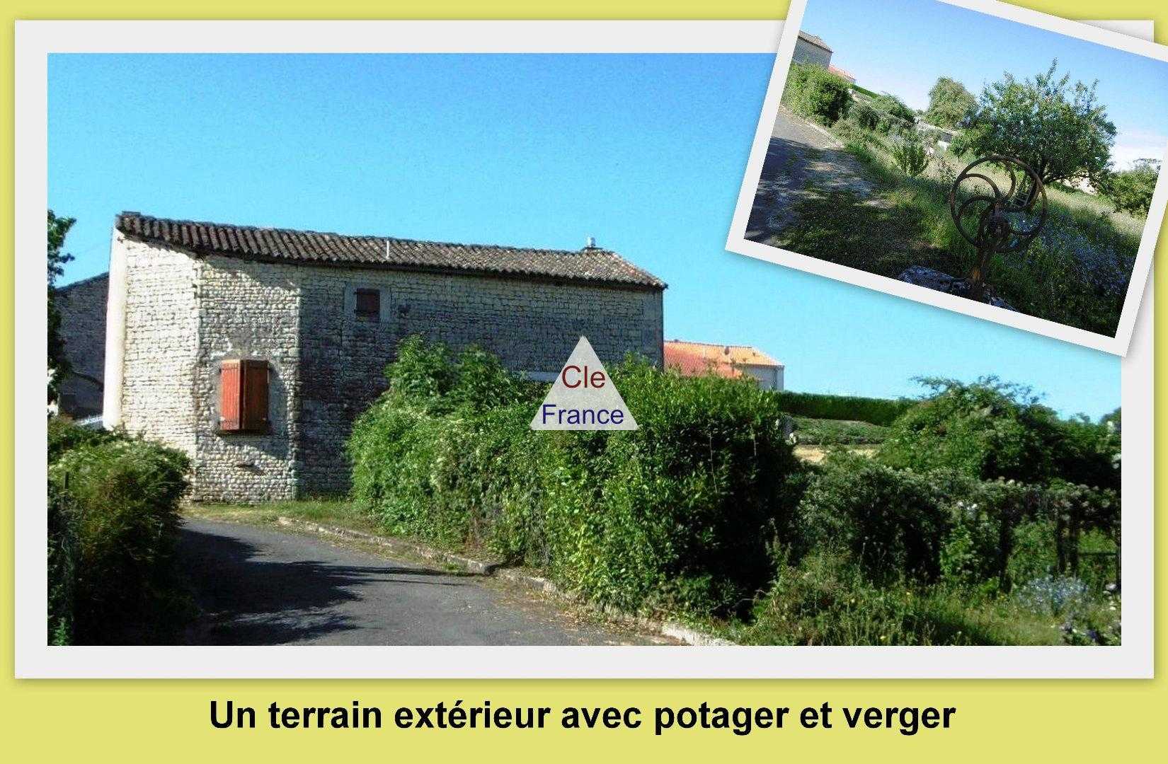 Hus i Rouillac, Nouvelle-Aquitaine 12406619