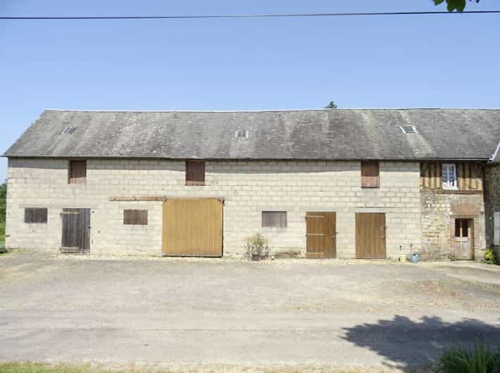 Dom w Saint-Georges-de-Rouelley, Normandie 12406622