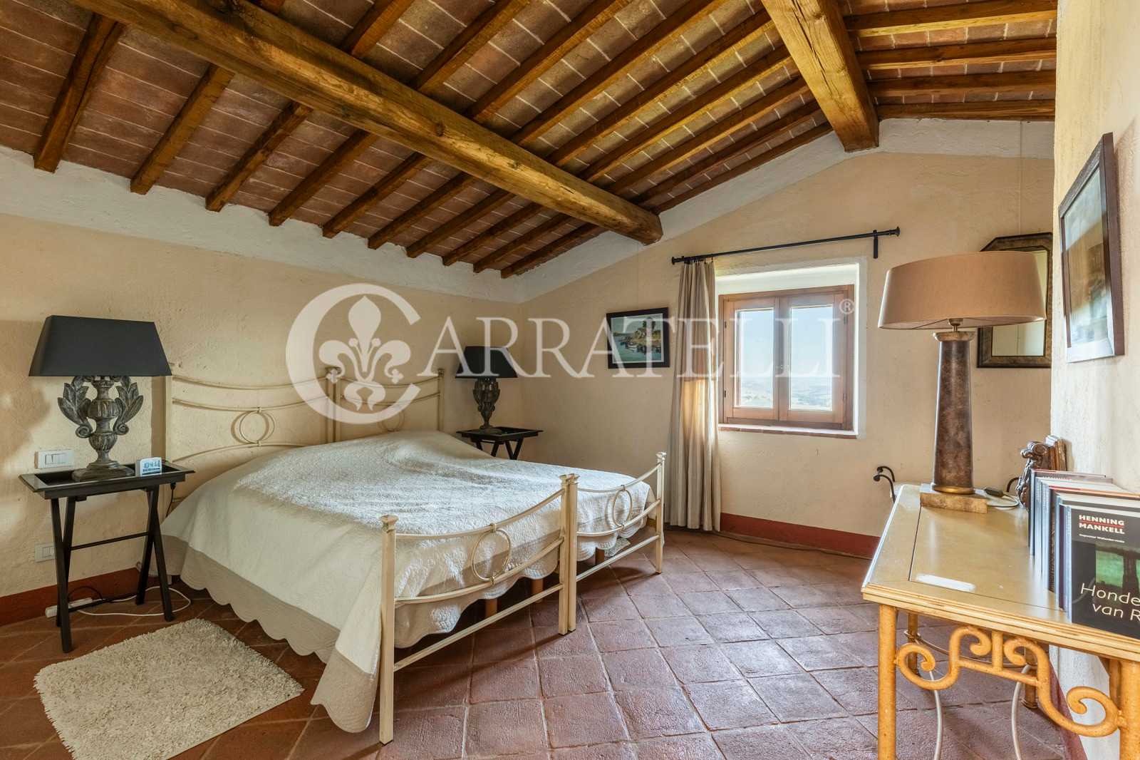 بيت في Montalcino, Tuscany 12406742