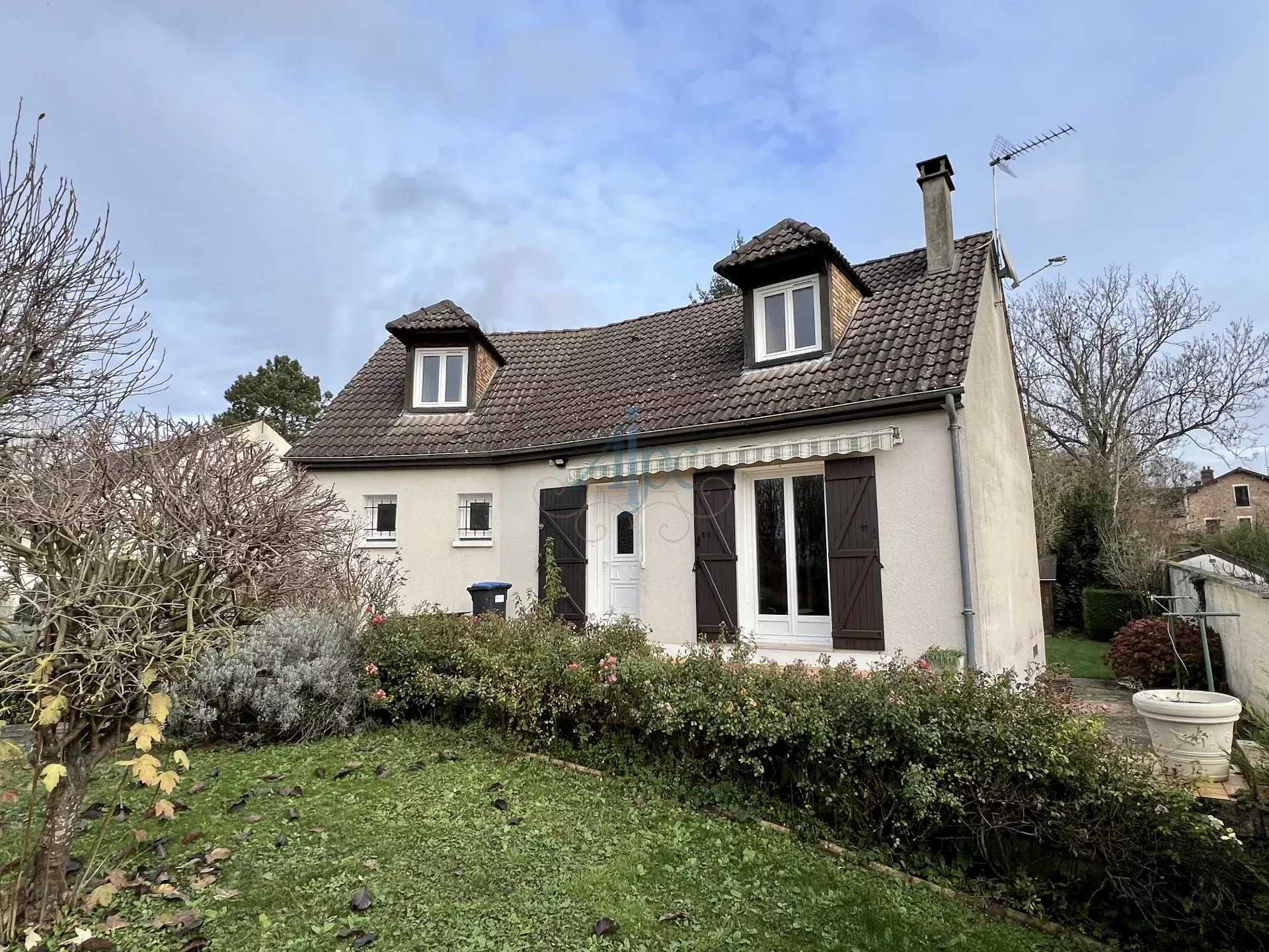 House in Coulommiers, Ile-de-France 12407471