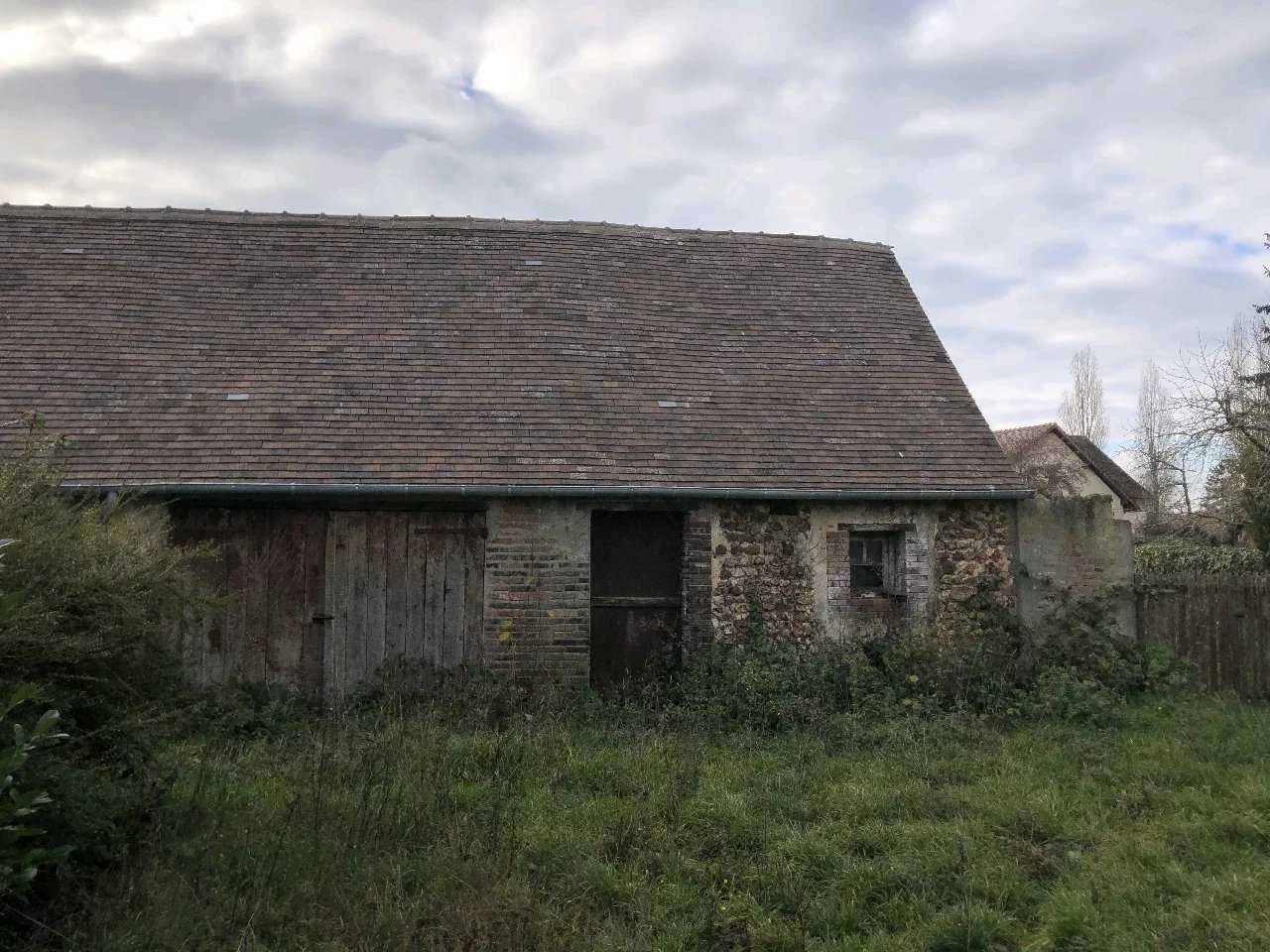 بيت في Le Mesnil-Thomas, Centre-Val de Loire 12407564