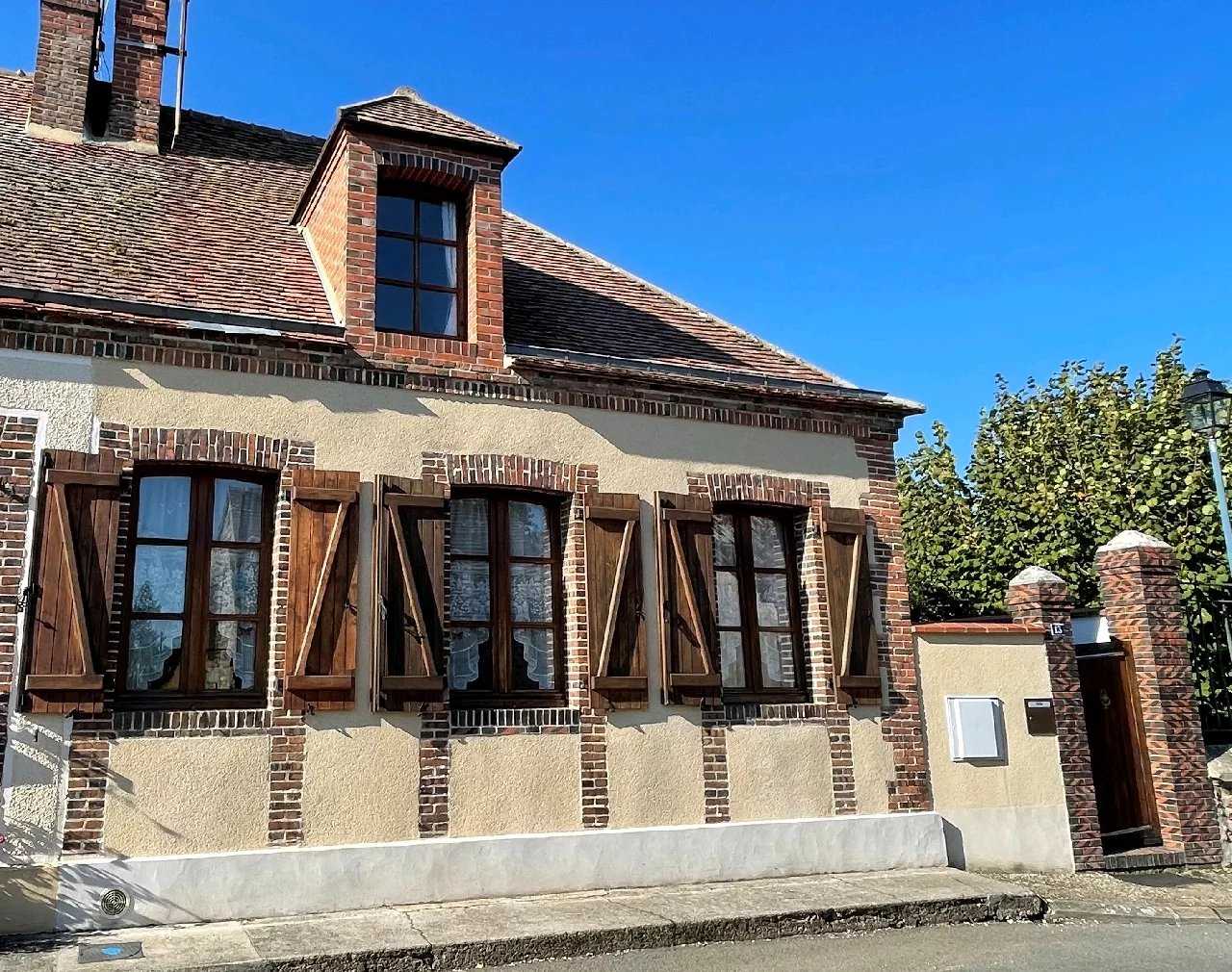 بيت في La Ferte-Vidame, Centre-Val de Loire 12407567
