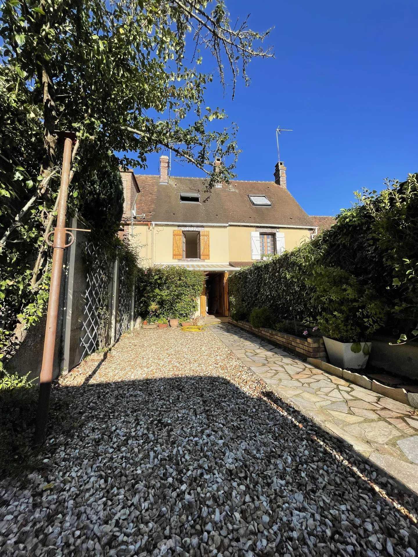 Будинок в Senonches, Eure-et-Loir 12407618