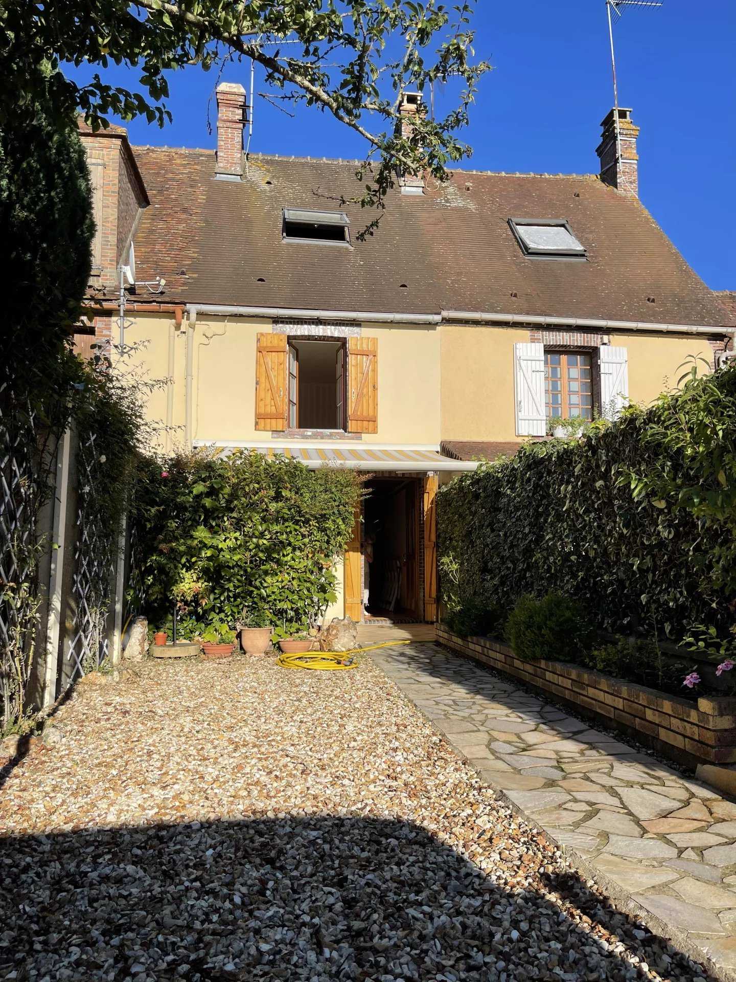σπίτι σε Senonches, Centre-Val de Loire 12407618