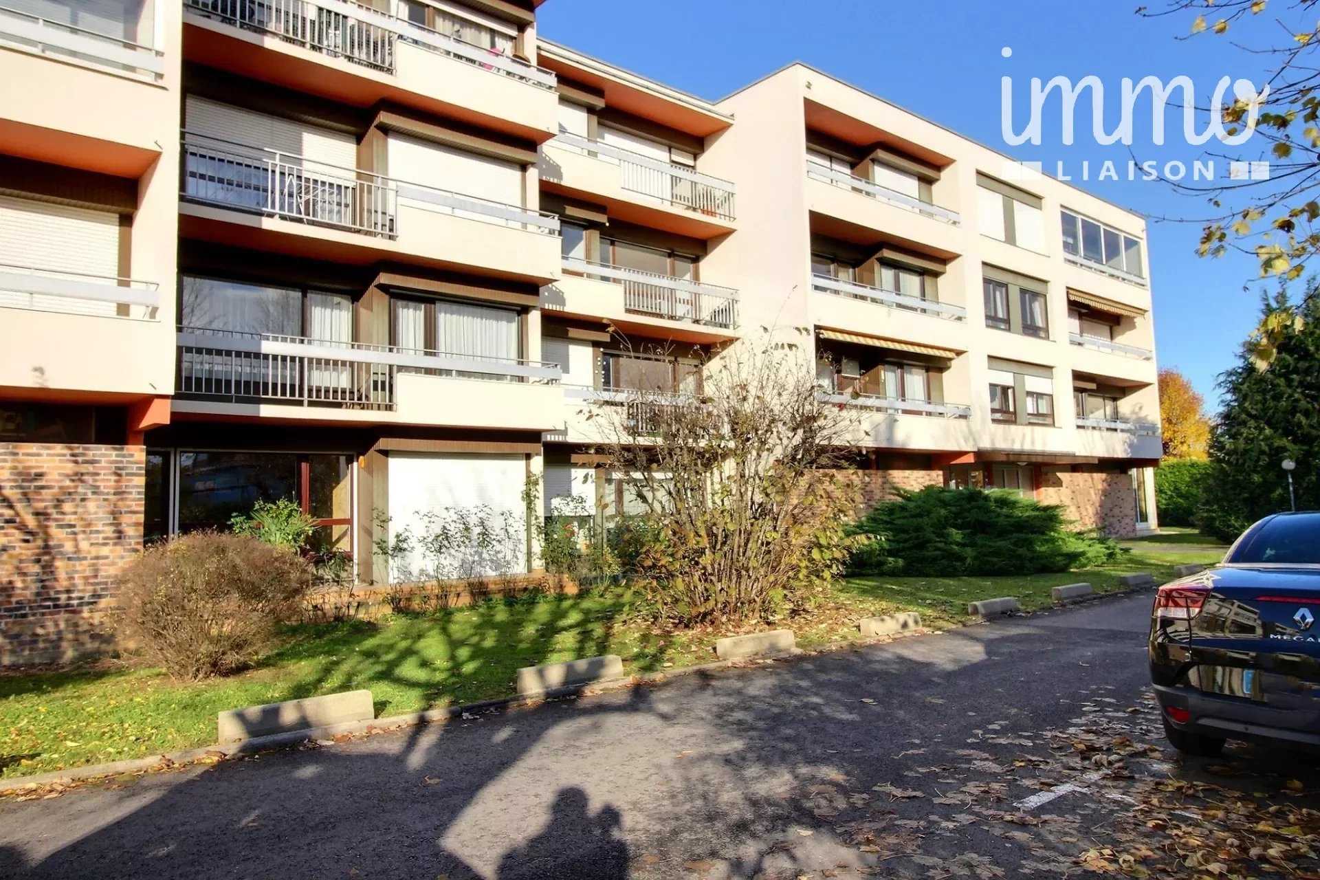 Condominium in Saint-Dizier, Grand Est 12408160