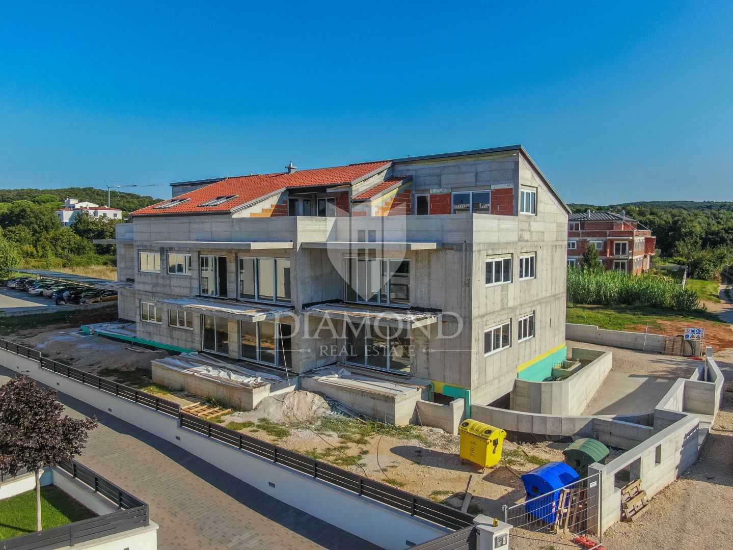 Condominium dans Rovinj, Istarska Zupanija 12408380