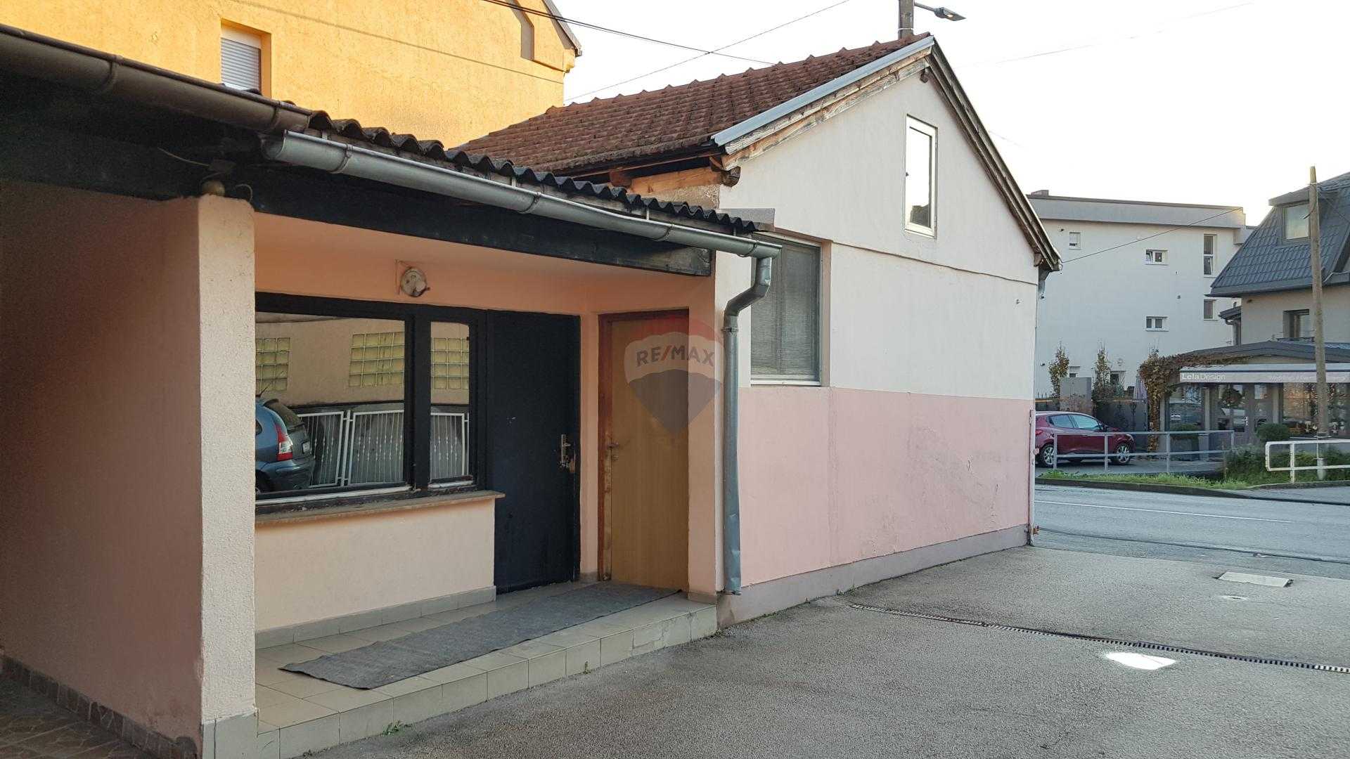 House in Bijenik, Zagreb, Grad 12408750