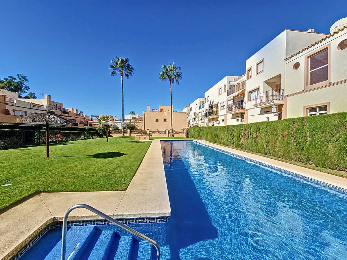 House in Estepona, Andalusia 12409782