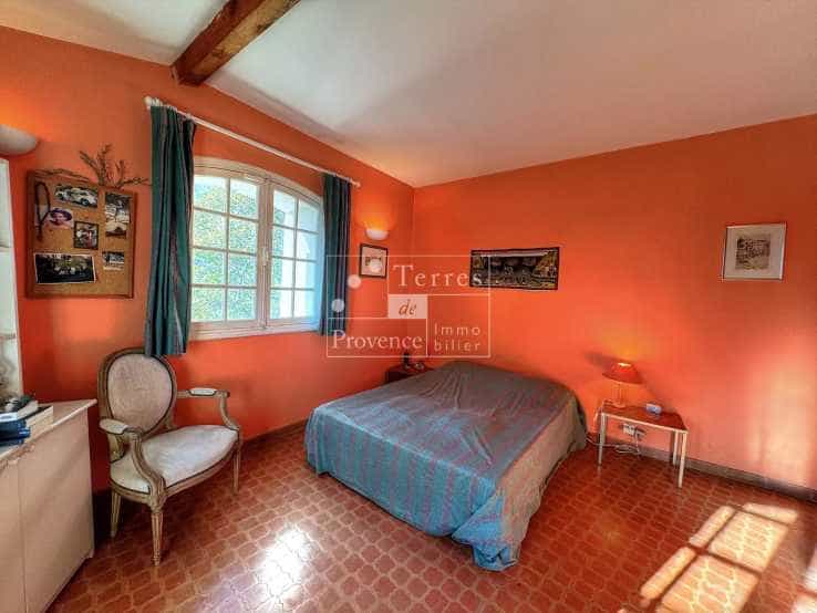 σπίτι σε Entrecasteaux, Provence-Alpes-Côte d'Azur 12410033