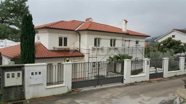 rumah dalam Pobri, Primorsko-goranska županija 12410340