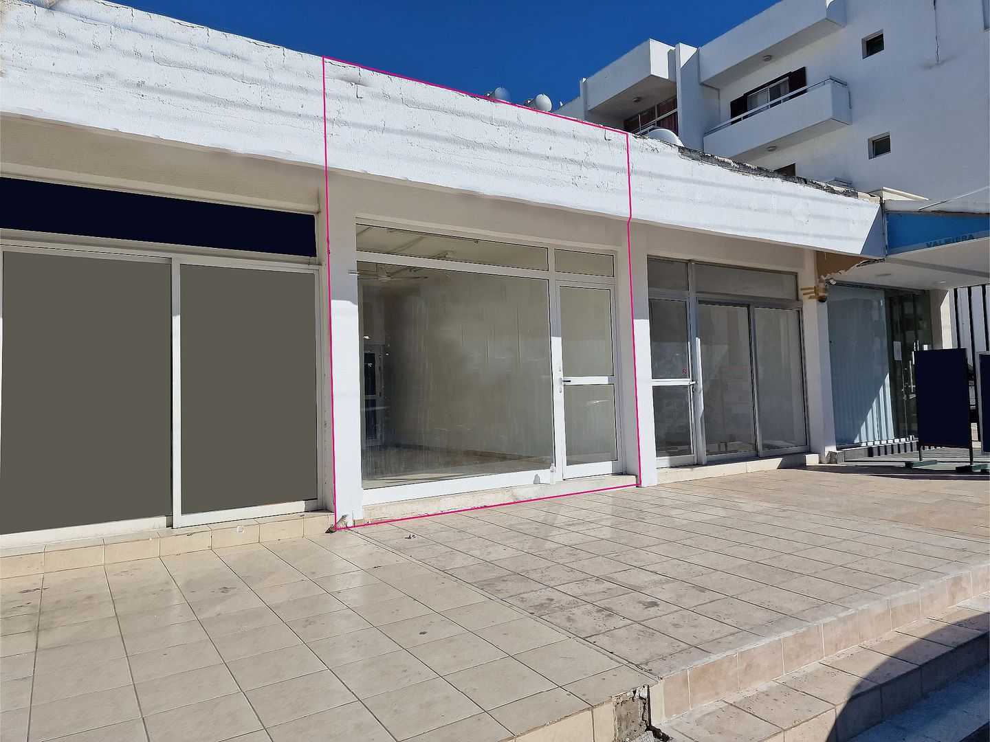 Detailhandel i Paphos, Paphos 12411133