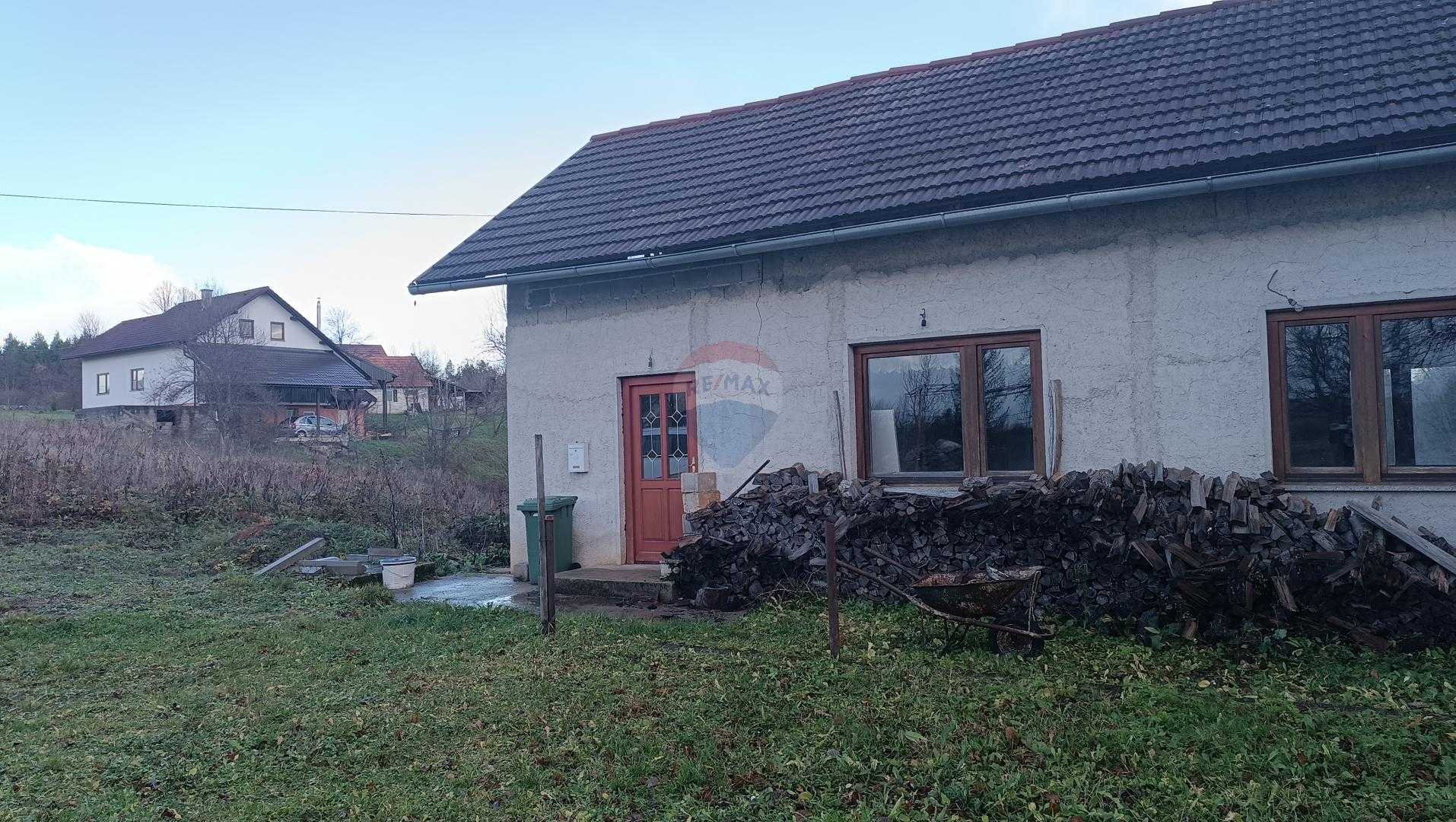Huis in Slunj, Karlovacka Zupanija 12411240
