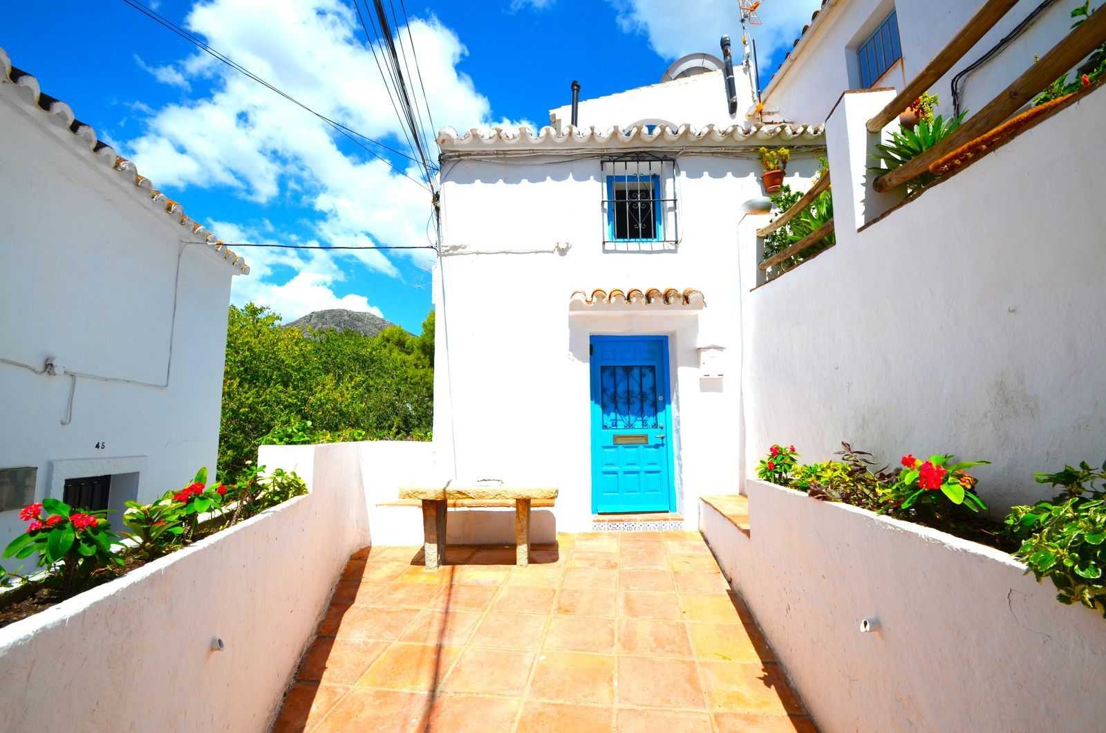 House in Casares, Andalusia 12411947