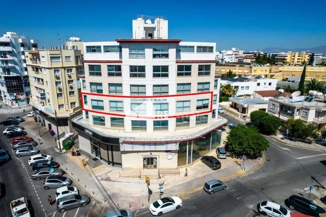 Pejabat dalam Nicosia, Lefkosia 12413163