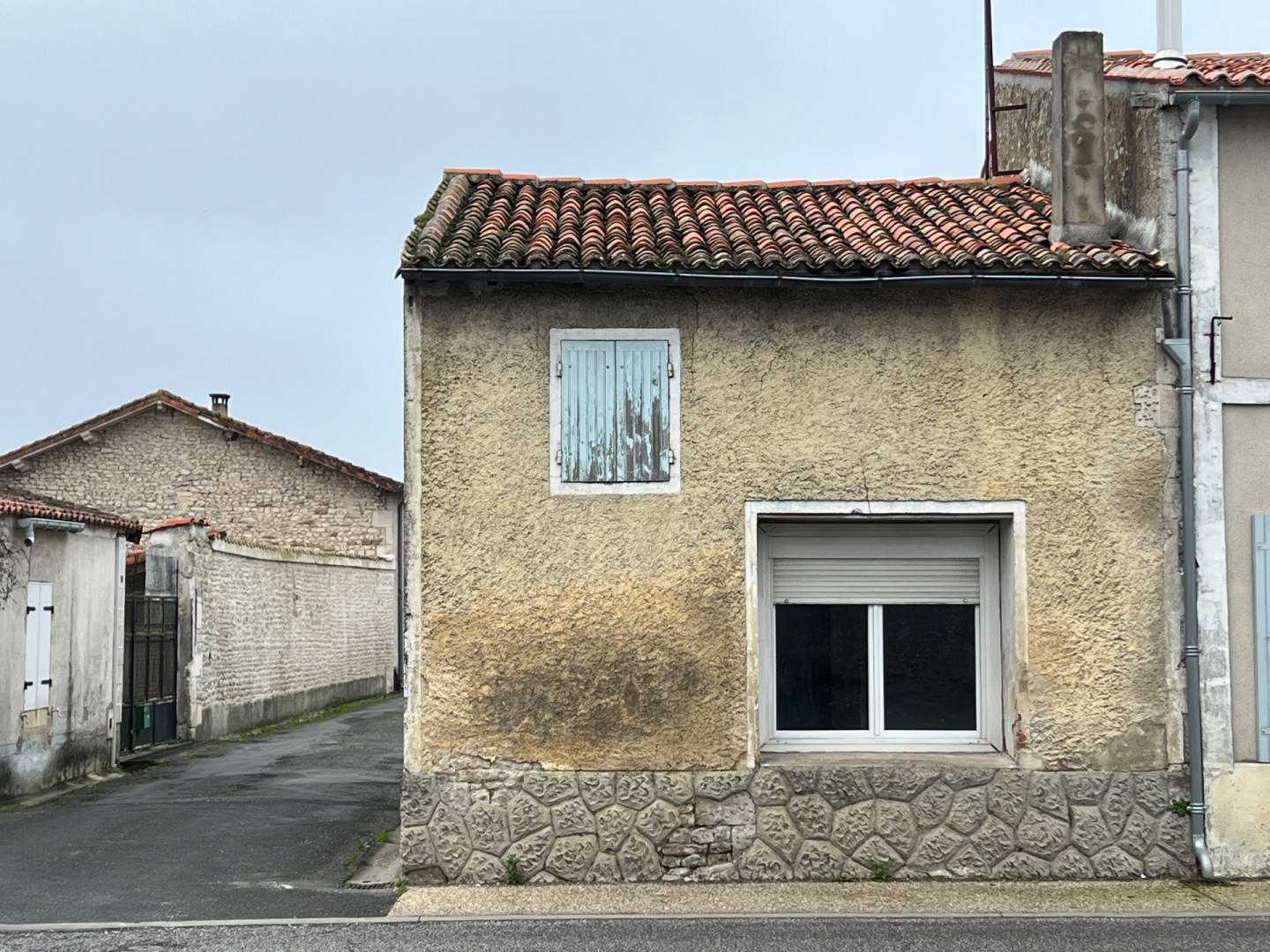 Rumah di Voissay, Nouvelle-Aquitaine 12414399