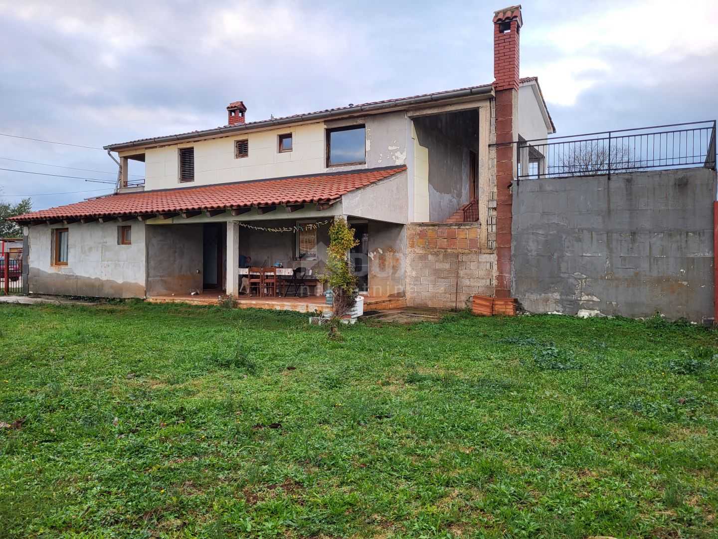 بيت في Poreč, Istria County 12415386
