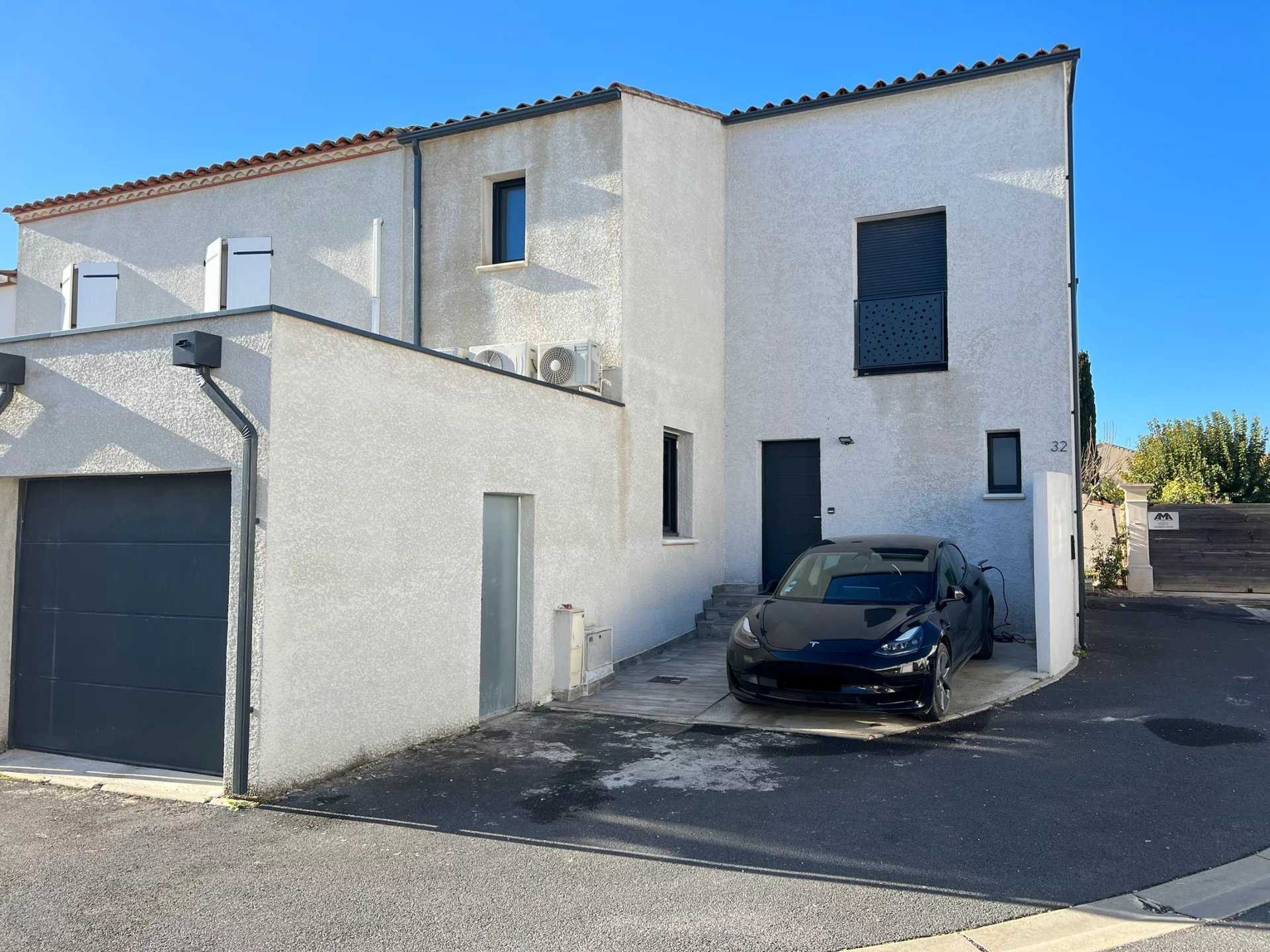 Asuinrakennus sisään Vergèze, Gard 12417286