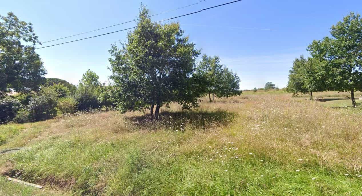 Land in Velines, Nouvelle-Aquitaine 12417382