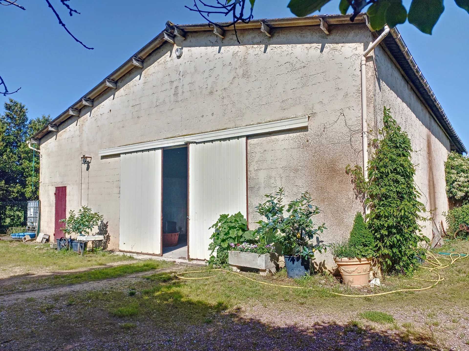 σπίτι σε Saint-Avit-Saint-Nazaire, Gironde 12417383