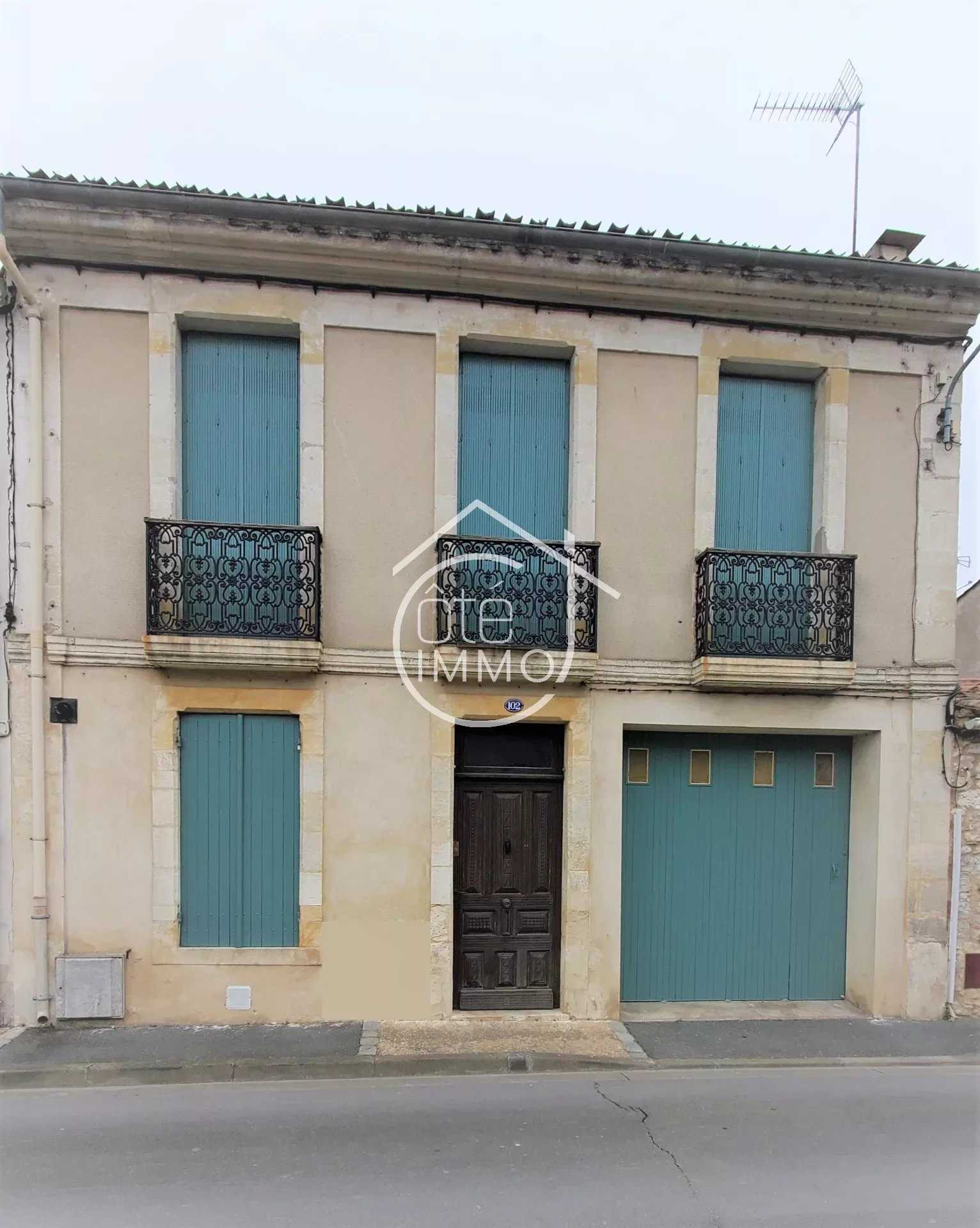 Pelbagai Rumah dalam Sainte-Foy-la-Grande, Nouvelle-Aquitaine 12417423