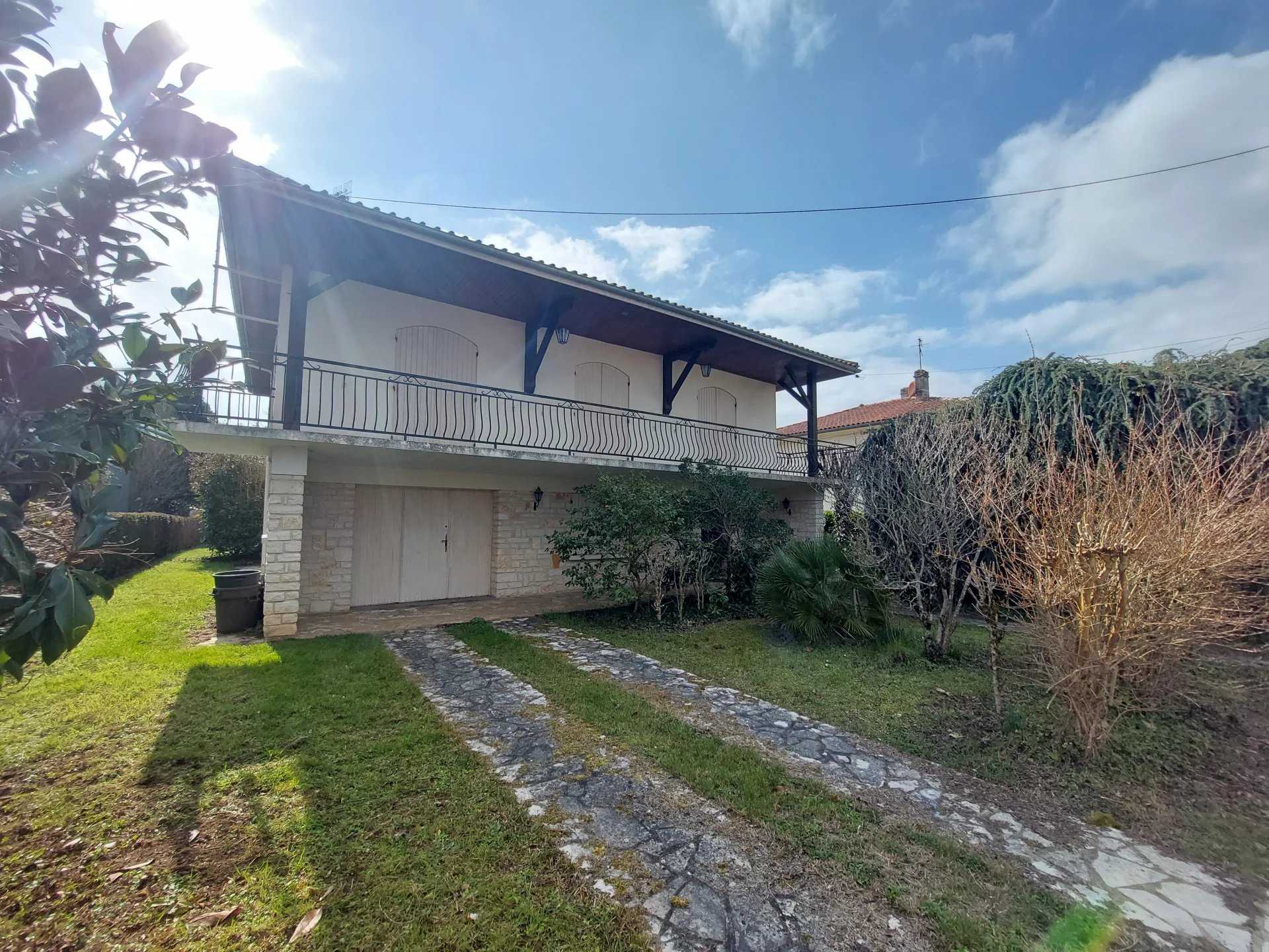 Будинок в Pineuilh, Gironde 12417436