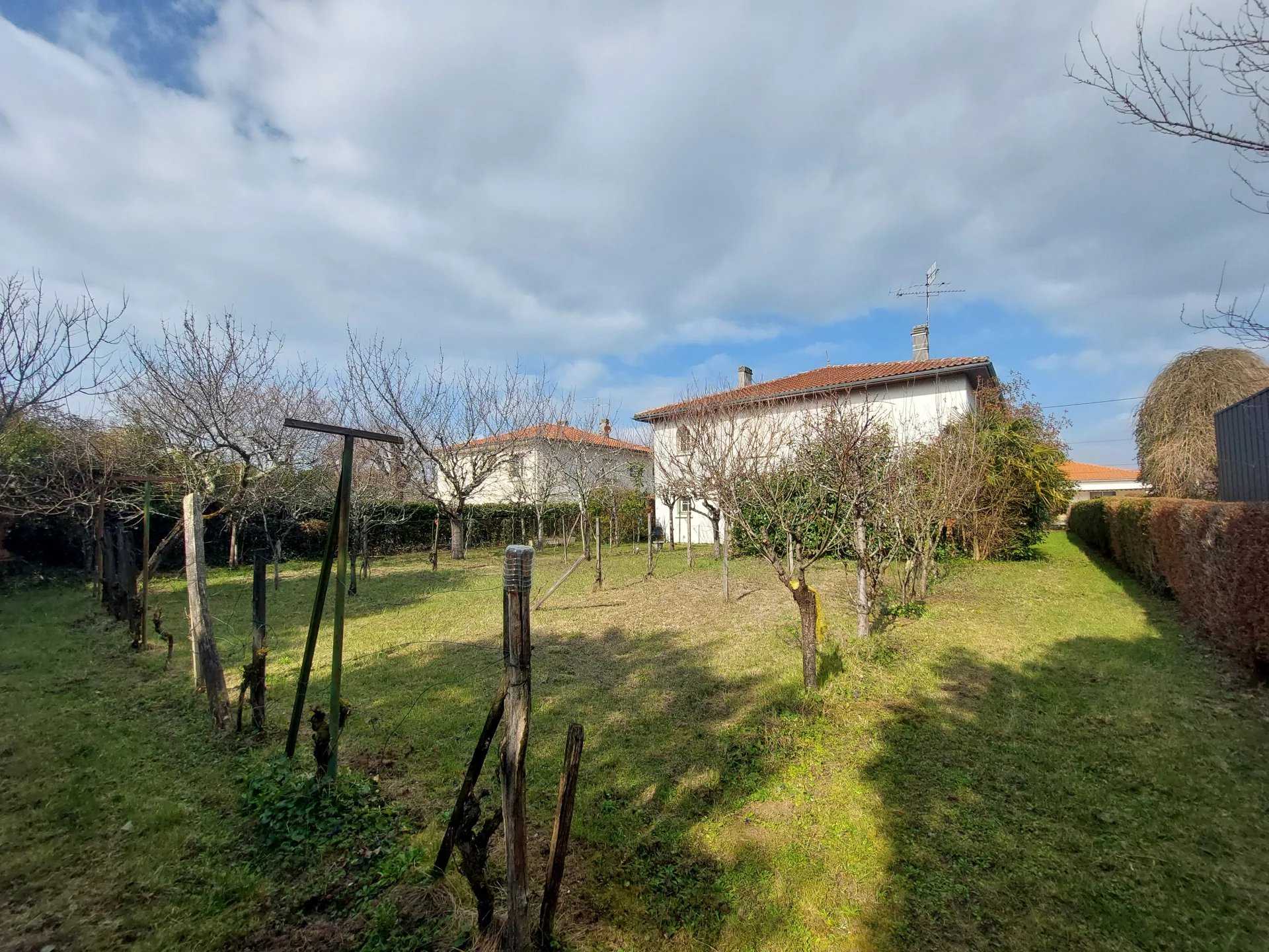 House in Pineuilh, Gironde 12417436