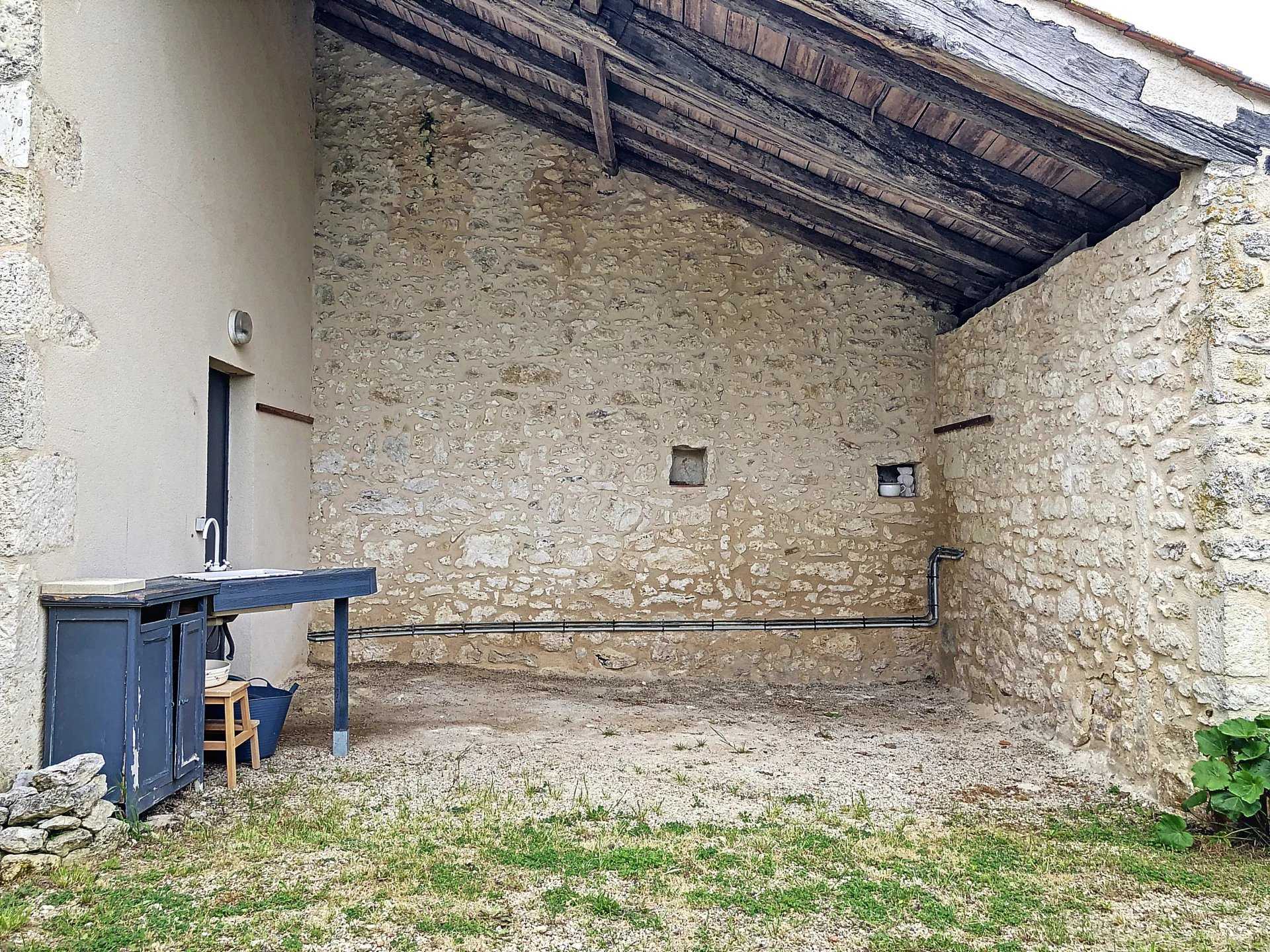 House in Saint-Andre-et-Appelles, Nouvelle-Aquitaine 12417449