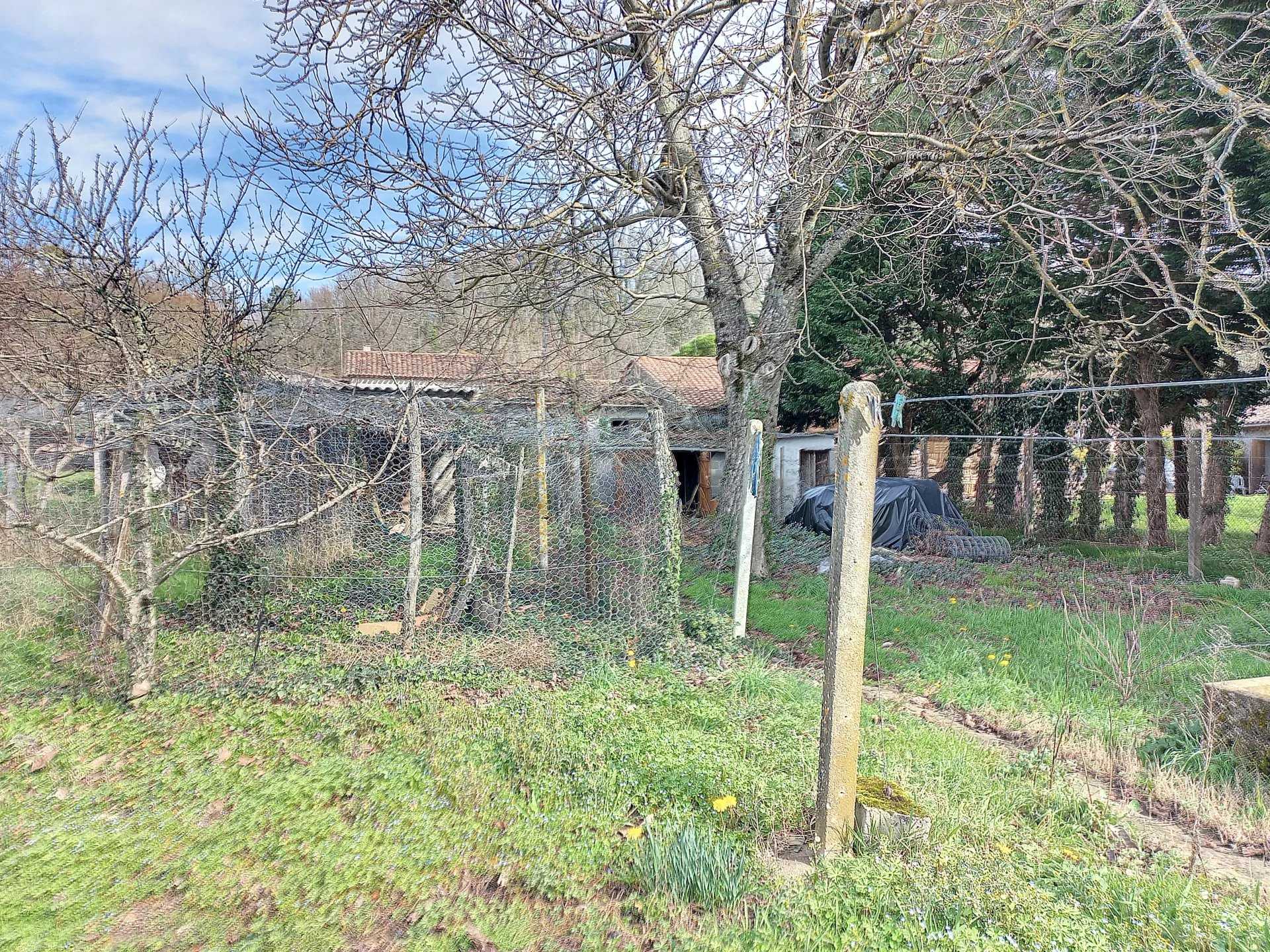Casas Múltiplas no Port-Sainte-Foy-et-Ponchapt, Gironde 12417517