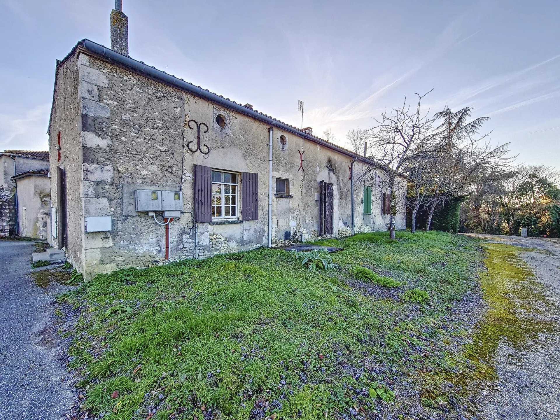 σπίτι σε Saint-Sernin, Lot-et-Garonne 12417521