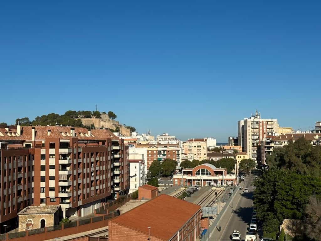 Condominio en Dénia, Valencian Community 12418001