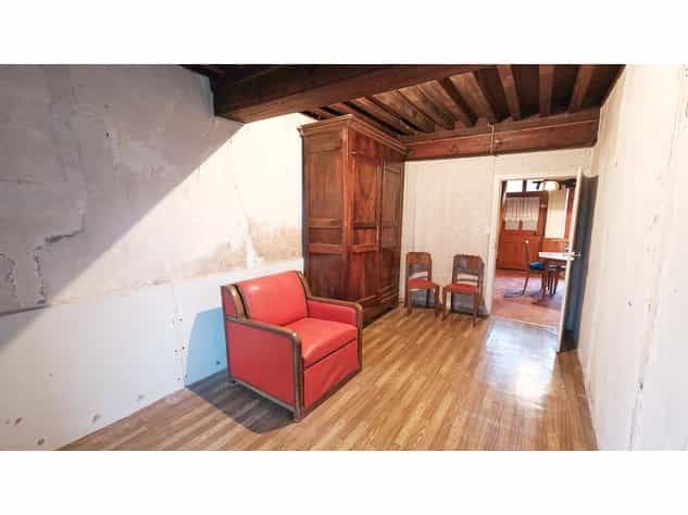 بيت في Lavault-de-Fretoy, Bourgogne-Franche-Comte 12418722