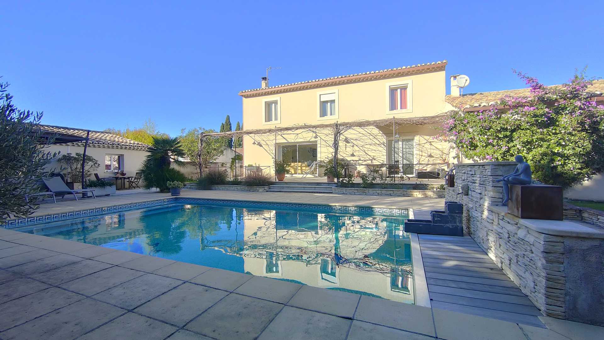 Other in Graveson, Provence-Alpes-Cote d'Azur 12418736