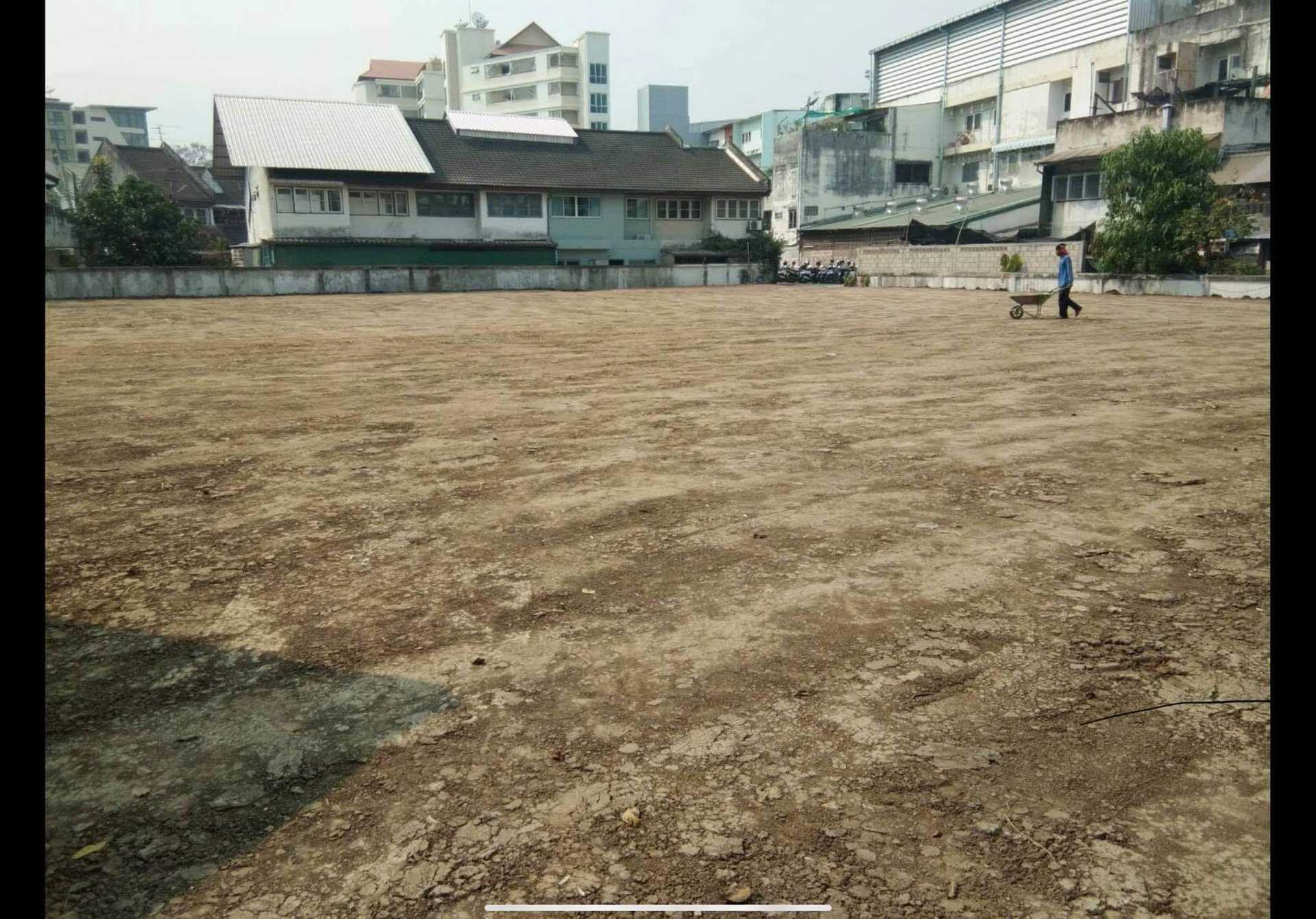 الأرض في Ban Muang Ha, تشيانغ ماي 12418801