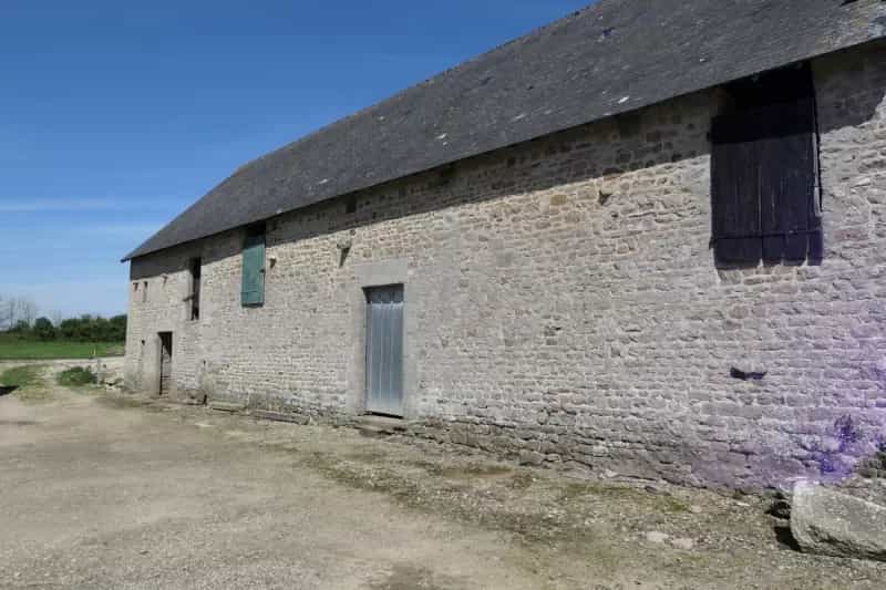 жилой дом в Quettehou, Normandie 12419930