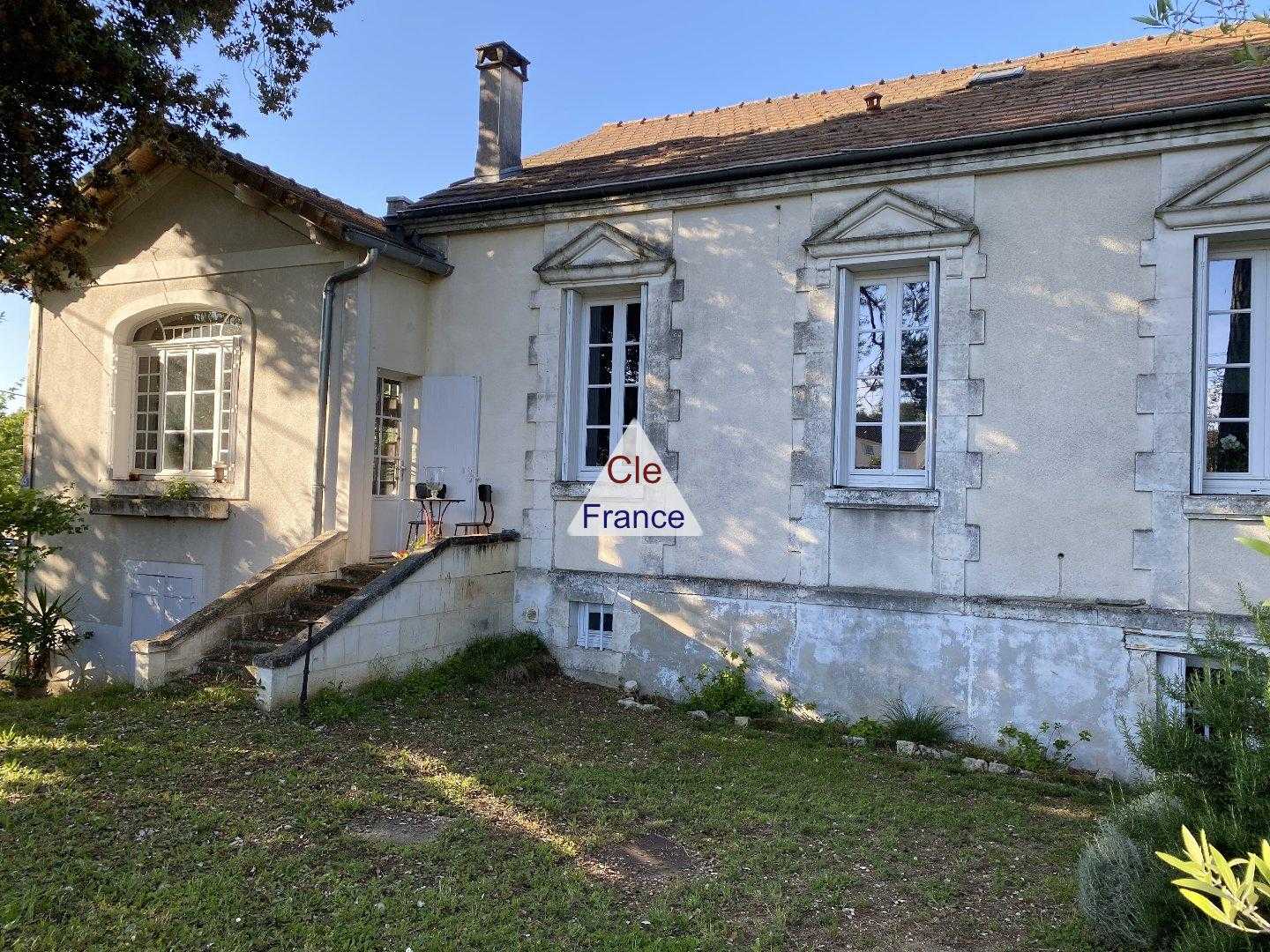 Haus im Angoulême, Neu-Aquitanien 12419942