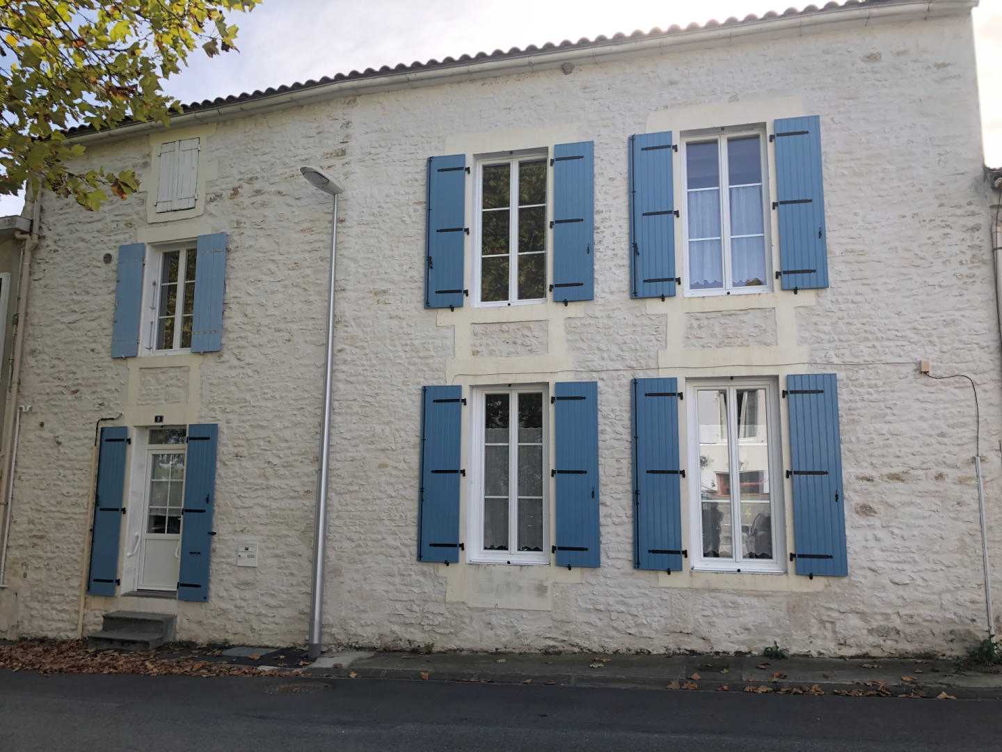 Будинок в La Jarrie-Audouin, Nouvelle-Aquitaine 12420030