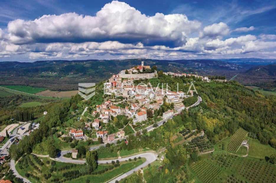 Γη σε Karojba, Istarska Zupanija 12421147