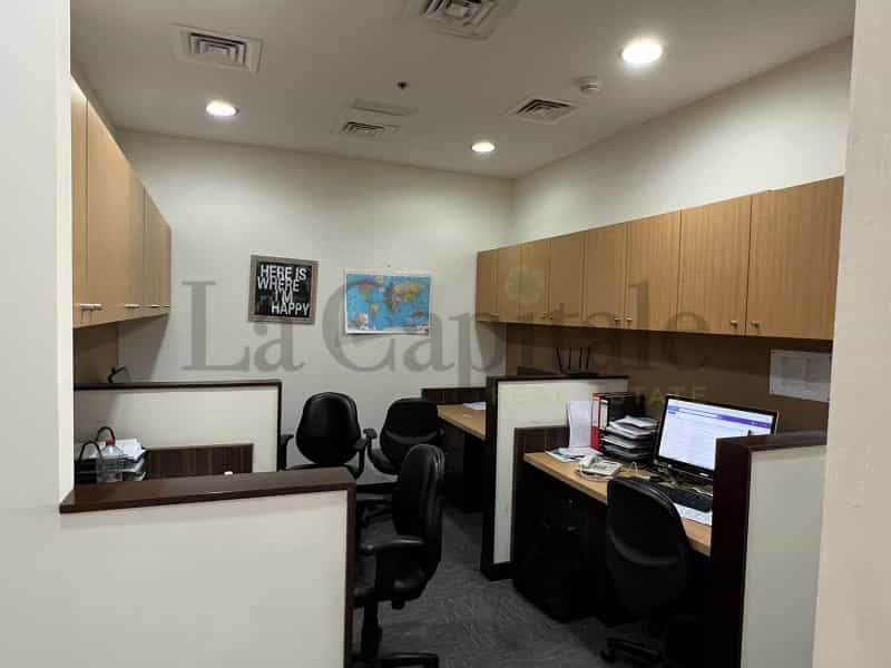 Γραφείο σε Ντουμπάι, Dubayy 12421150