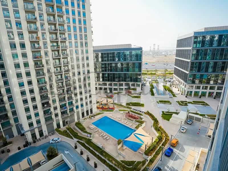 Condominium in Dubai, Dubayy 12421157