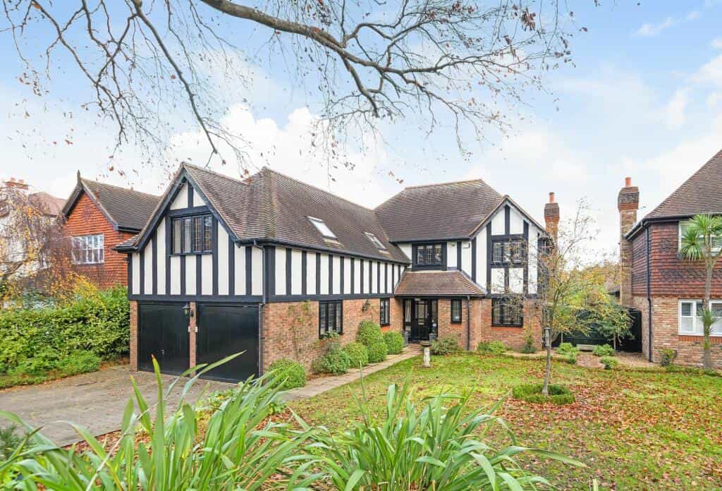 Residential in , England 12424614