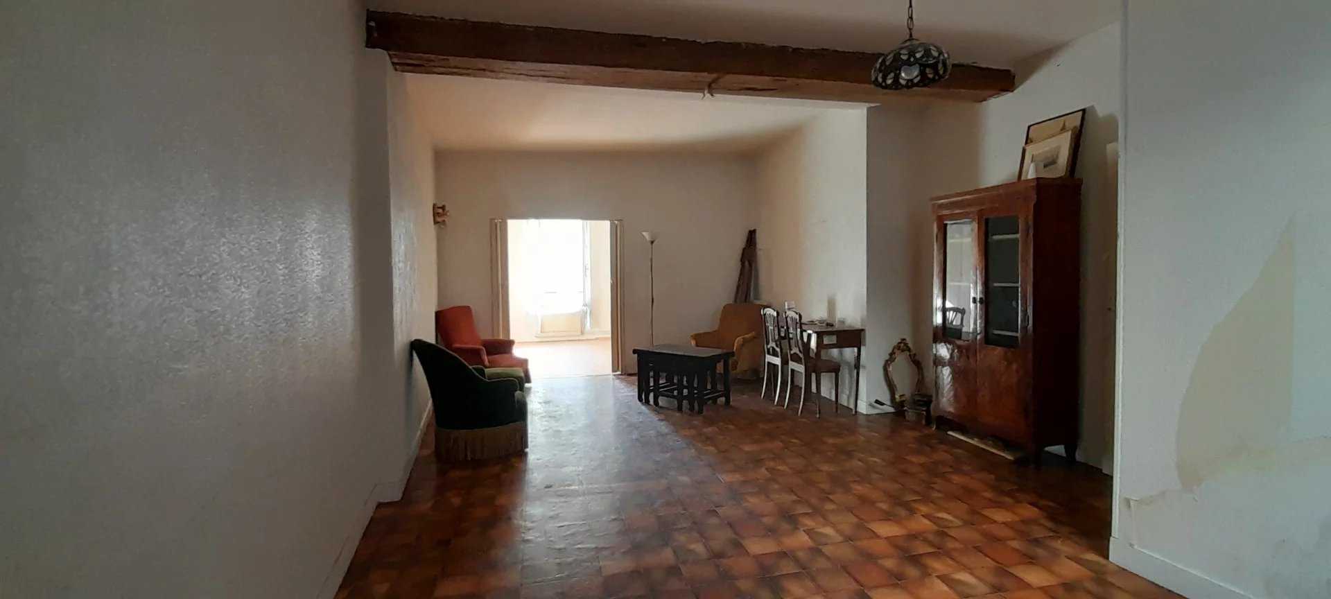 公寓 在 Chartres, Centre-Val de Loire 12425295
