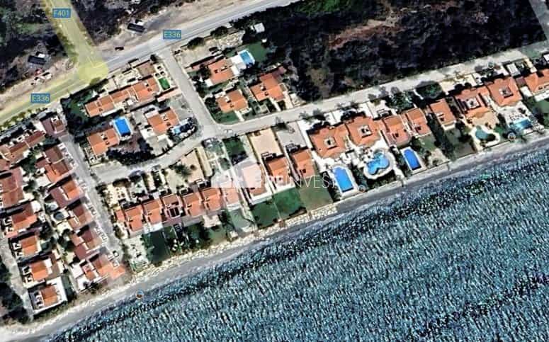 Haus im Perivolia, Larnaca 12426302