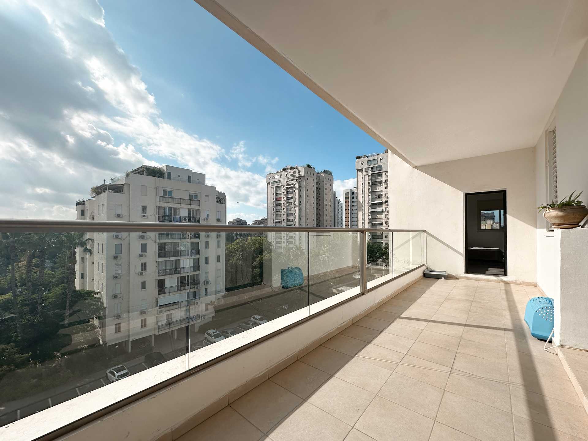 Condominium in Tel Aviv-Yafo, Mishmar ha-Gvul Street 12427876